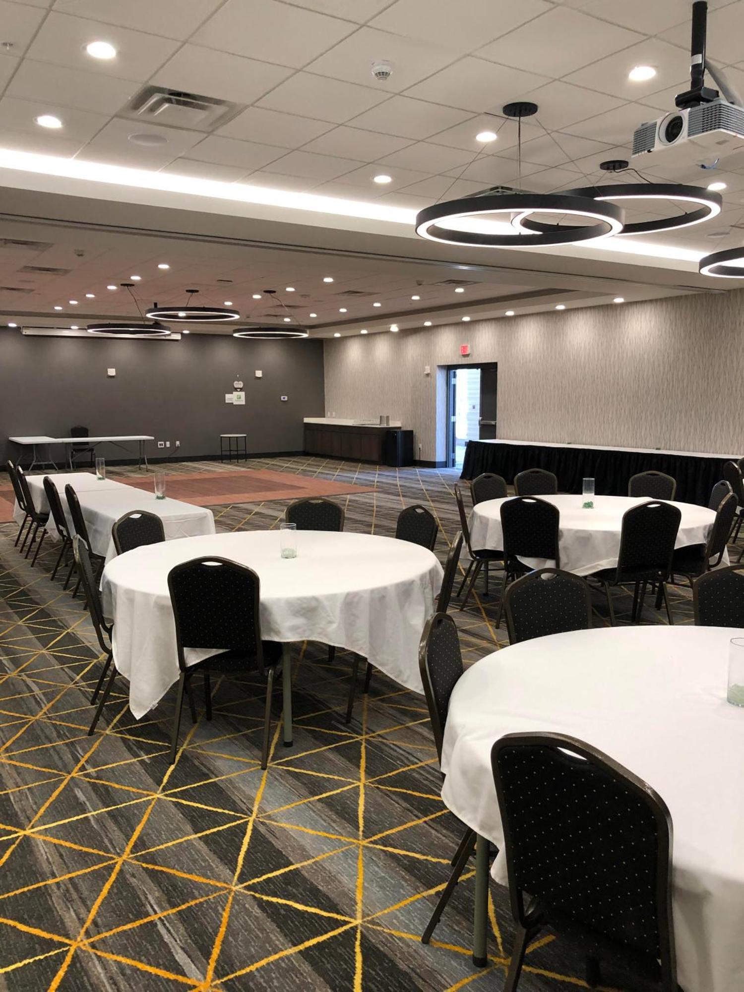 Holiday Inn - Kalamazoo West By Ihg Zewnętrze zdjęcie